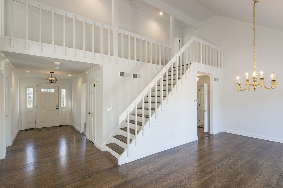 entry hall and dining area in great room