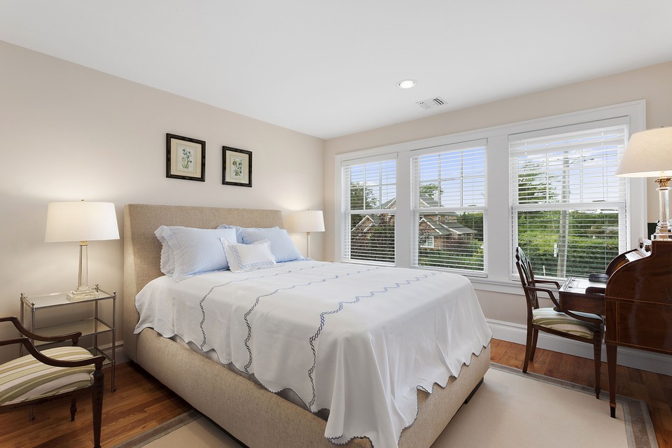 sumptuous guest room
