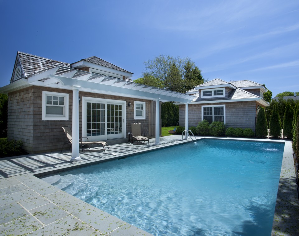 pool house and 2 car garage